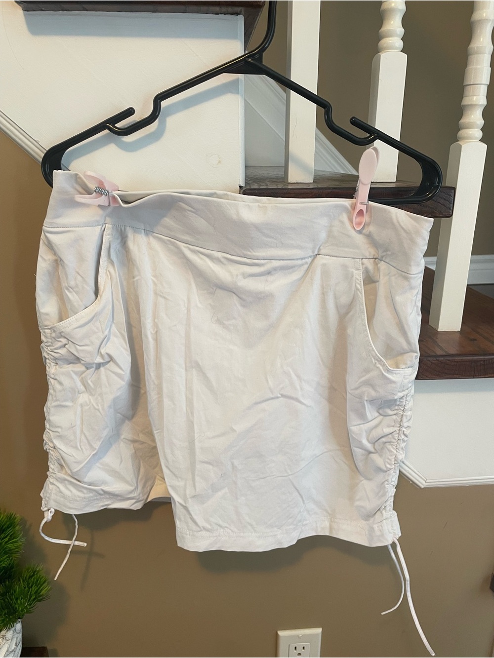 Columbia white skort